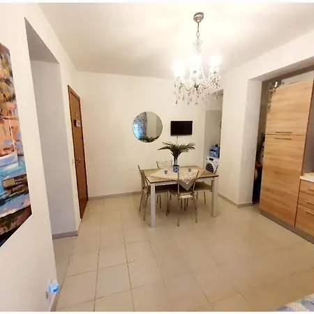 Al Faro Da Rossana Apartment